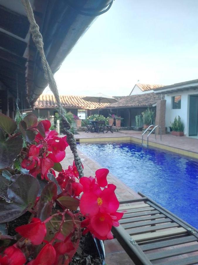 La Serrana Hostal Spa Socorro Exterior photo